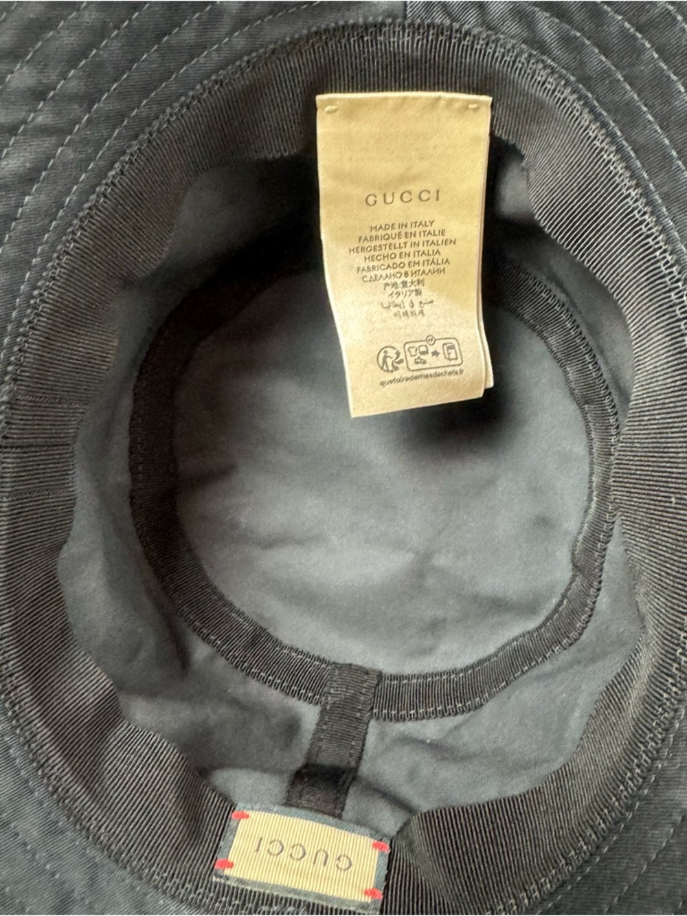 Gucci Men's Black Embroidered Logo Bucket Hat - Picture 6 of 7